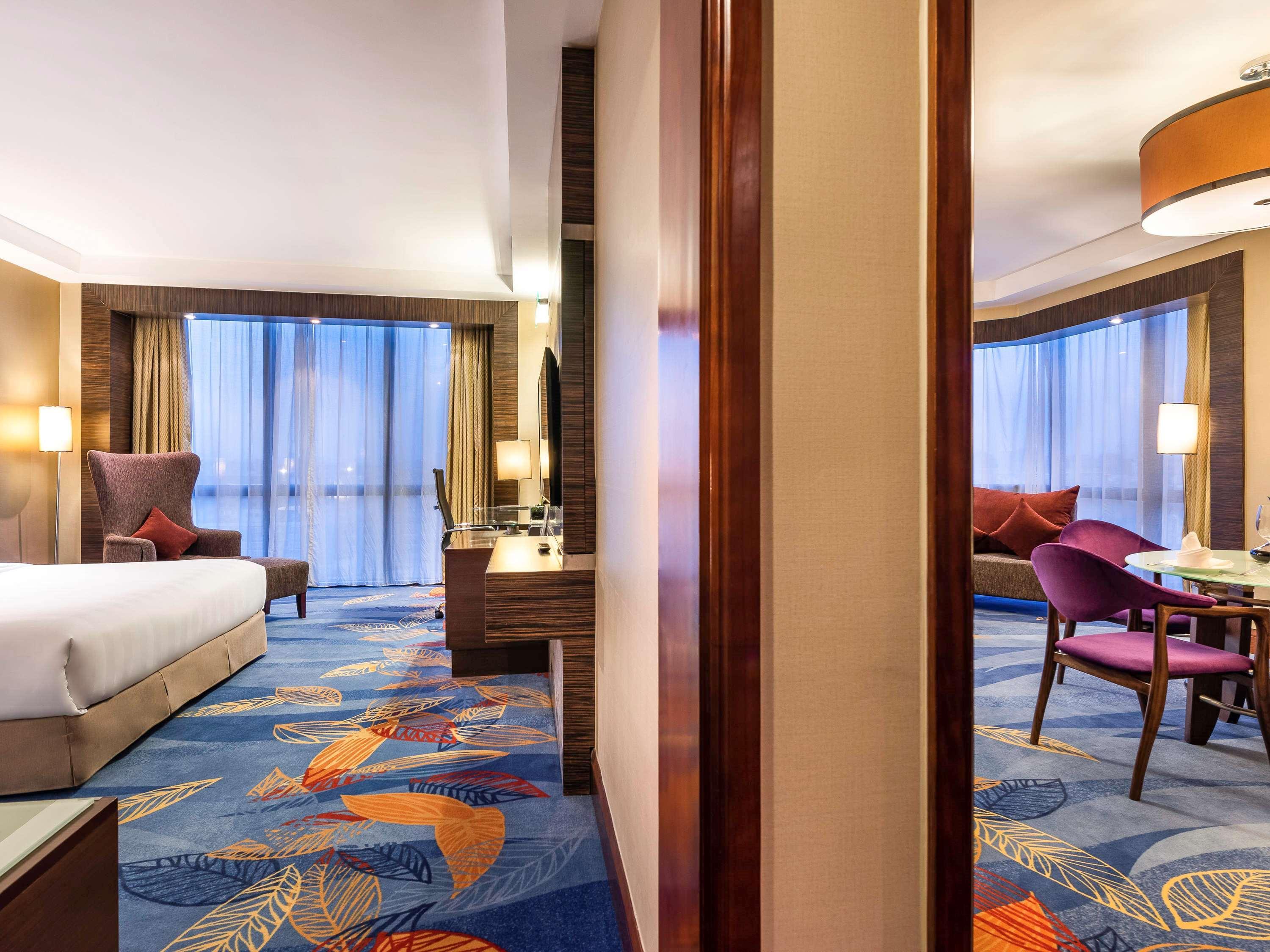 Novotel Beijing Peace Екстер'єр фото