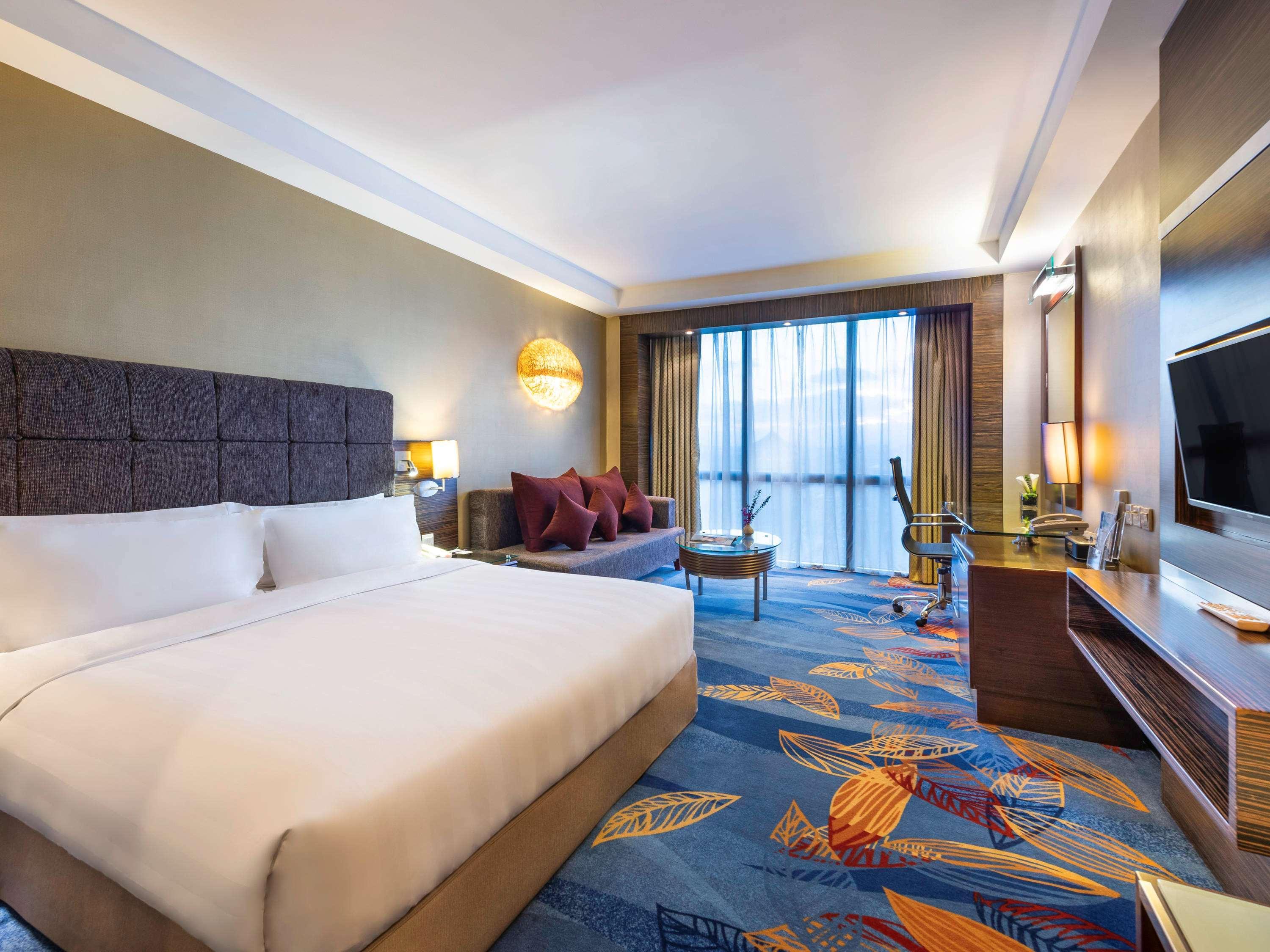 Novotel Beijing Peace Екстер'єр фото