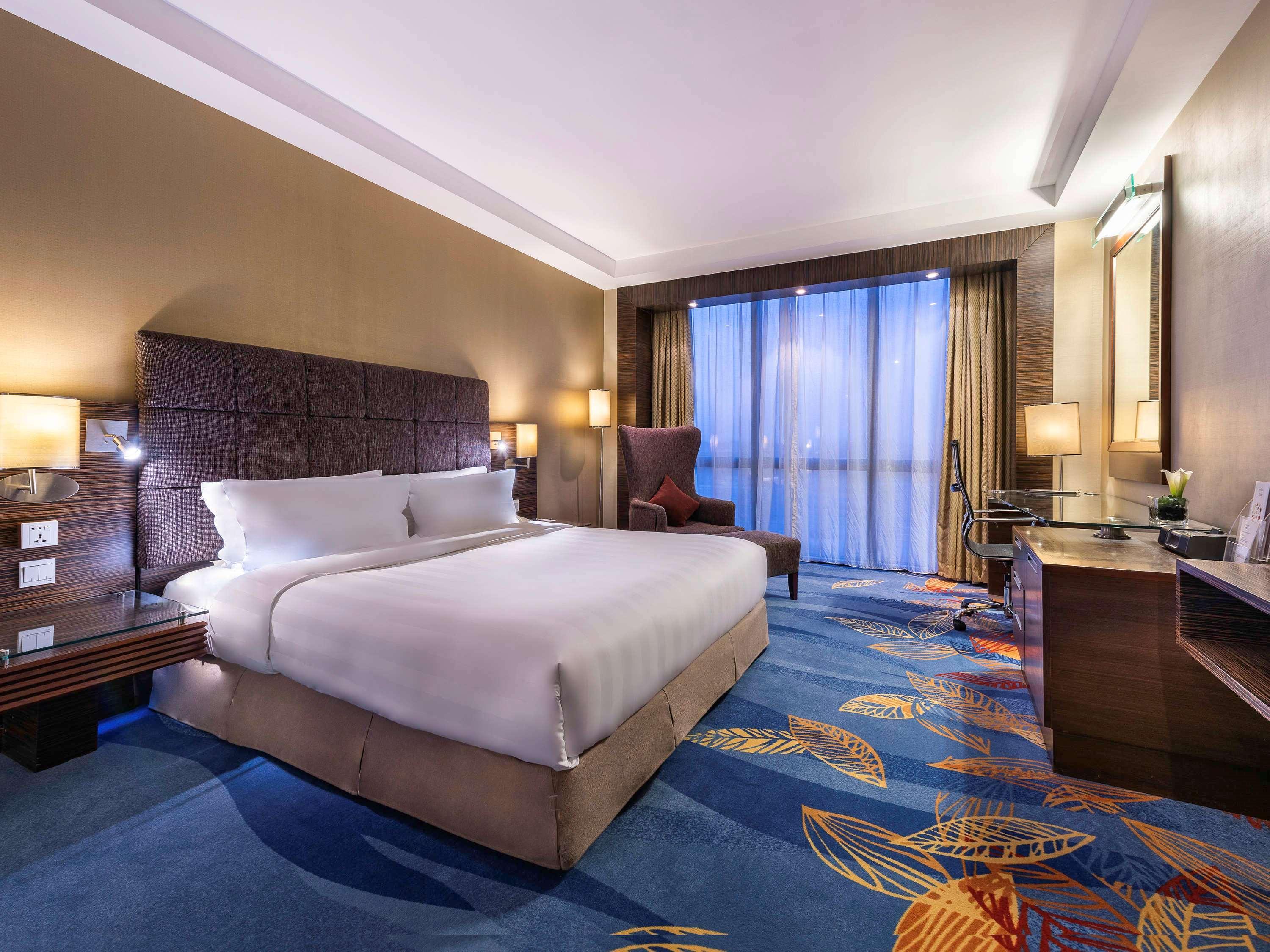 Novotel Beijing Peace Екстер'єр фото