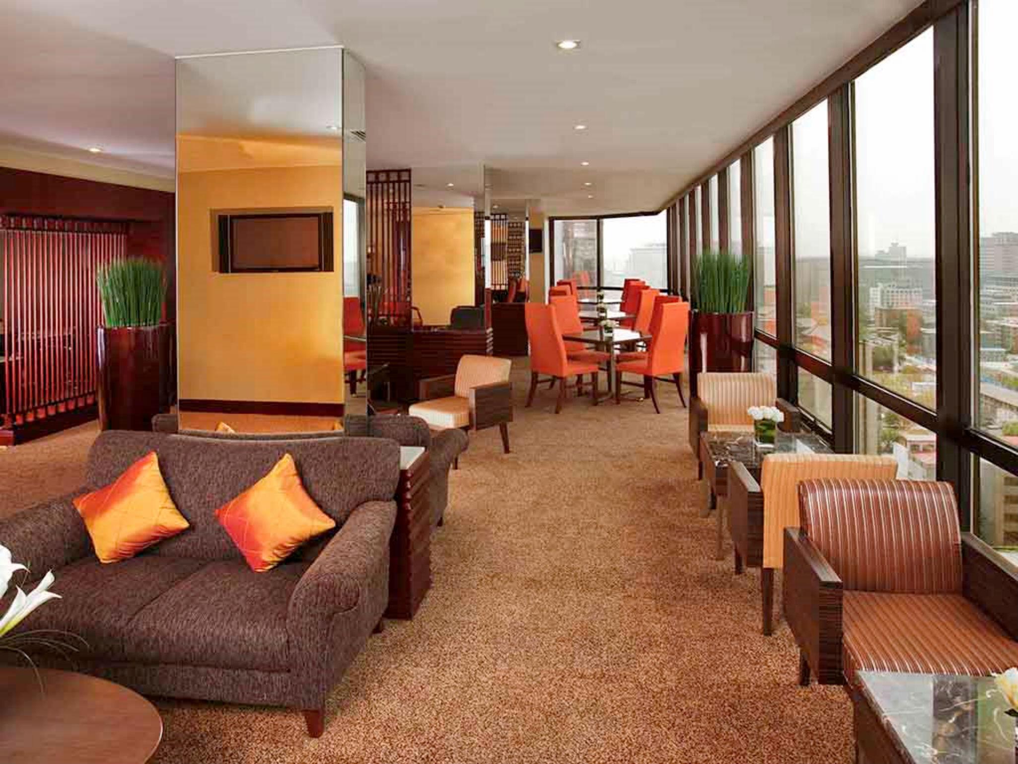 Novotel Beijing Peace Екстер'єр фото