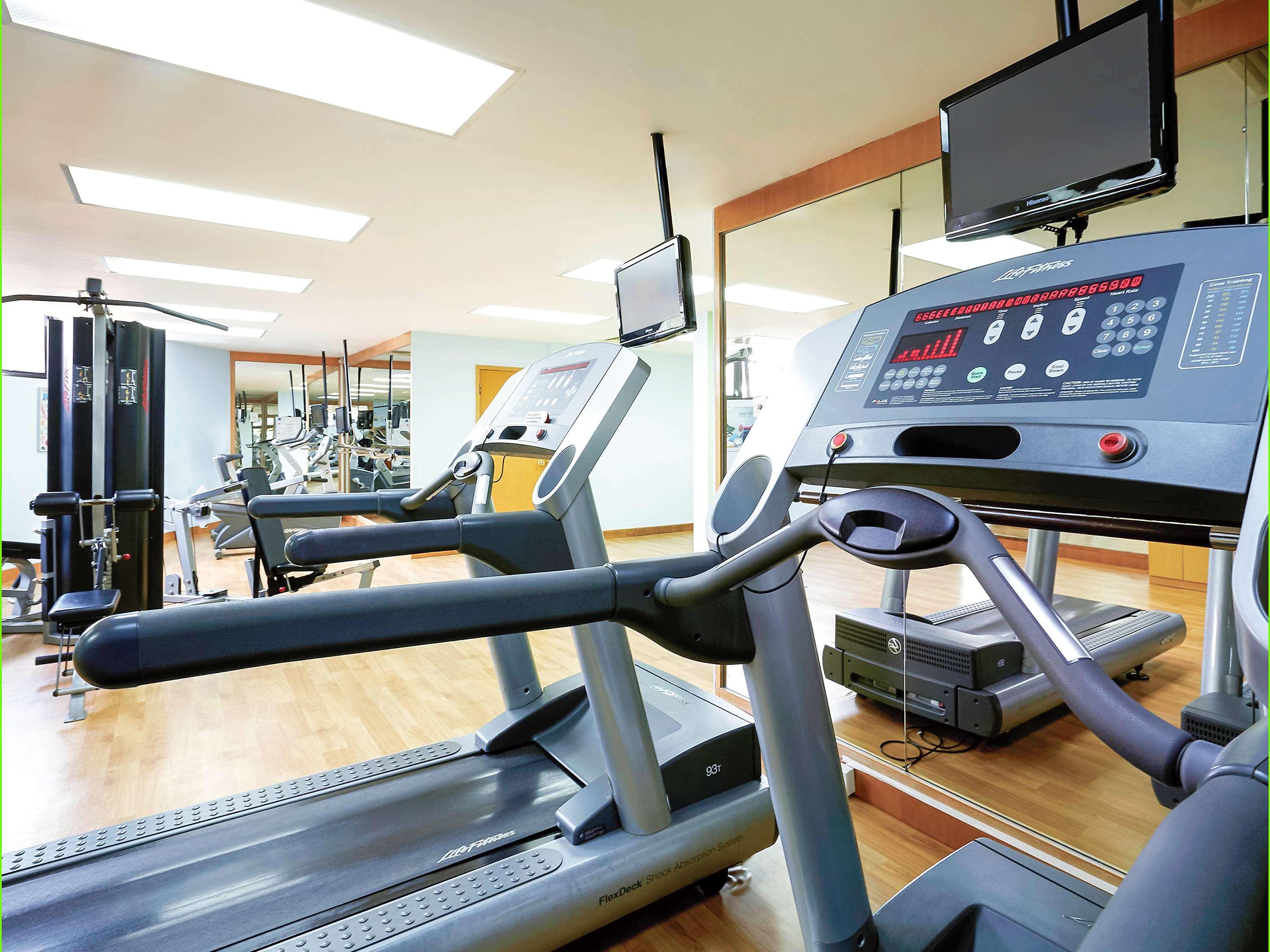 Novotel Beijing Peace Екстер'єр фото