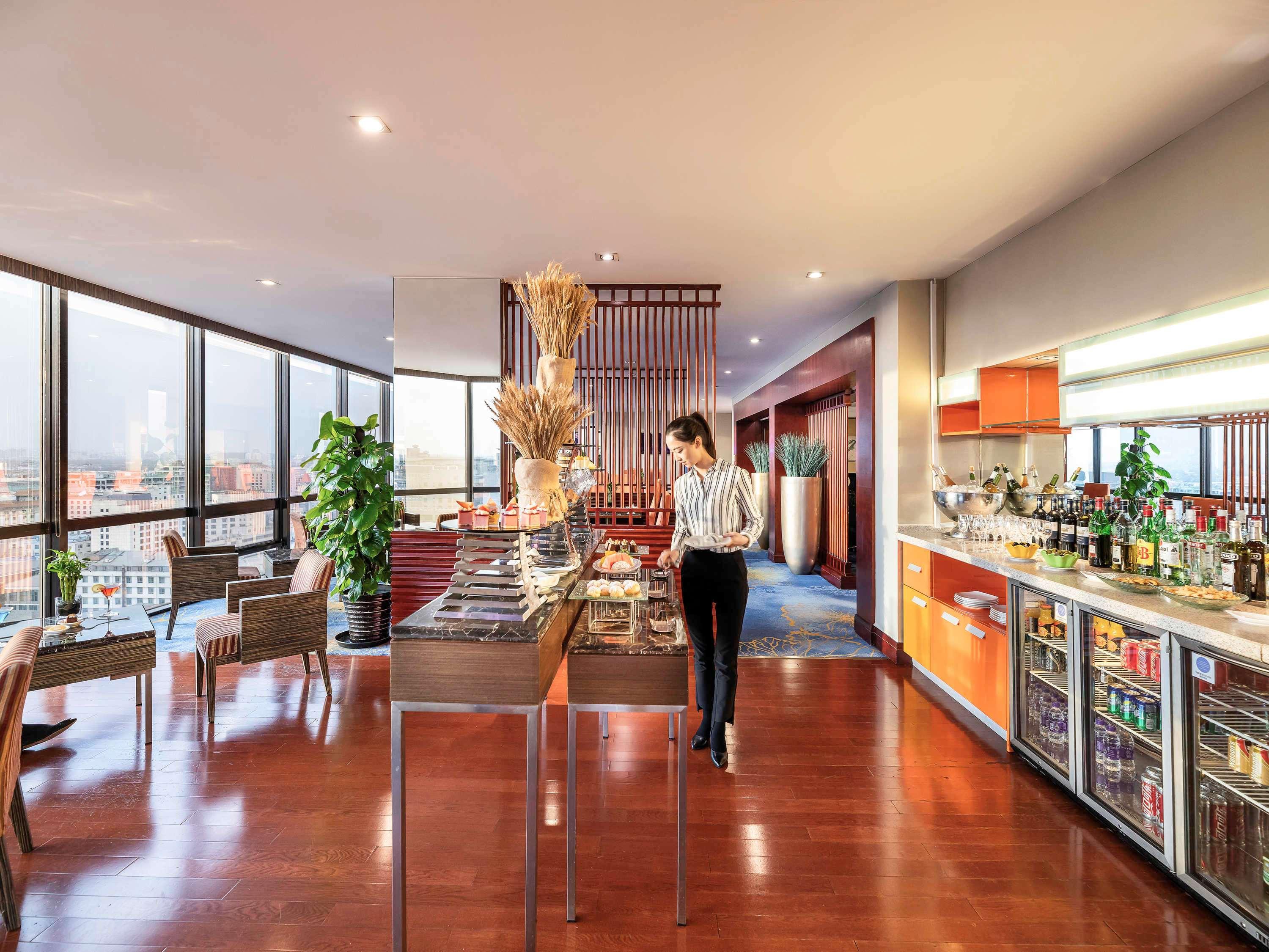 Novotel Beijing Peace Екстер'єр фото