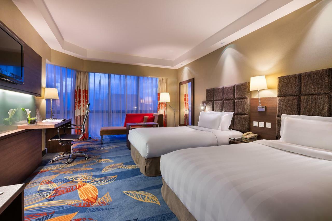 Novotel Beijing Peace Екстер'єр фото