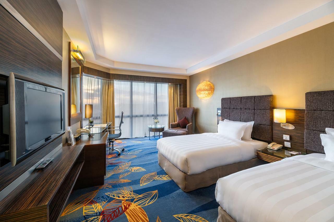 Novotel Beijing Peace Екстер'єр фото