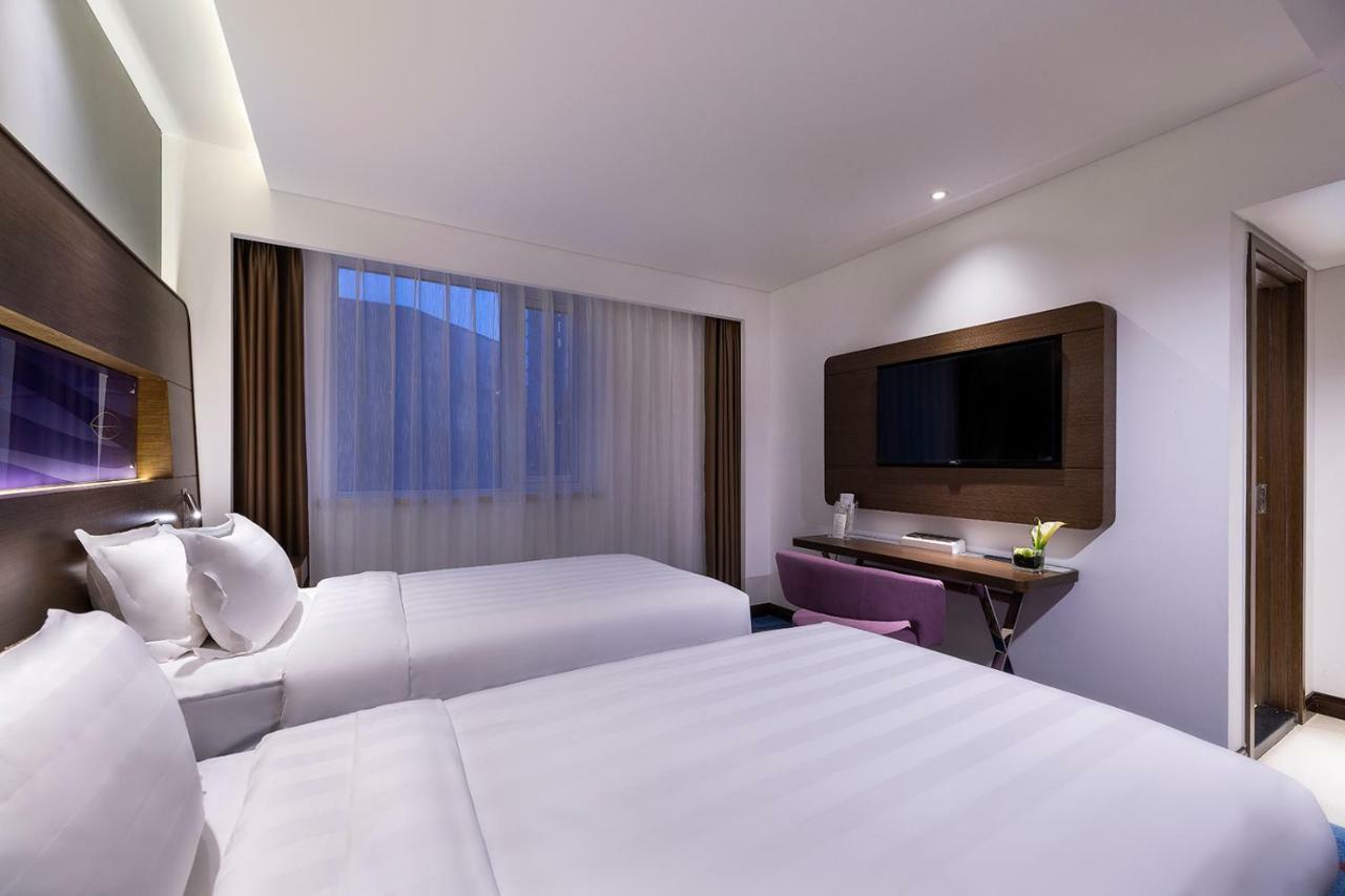 Novotel Beijing Peace Екстер'єр фото